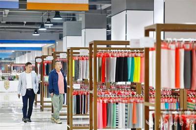 黃陂區榮膺“中國服裝商貿名城”，服裝服飾批發業煥新升級